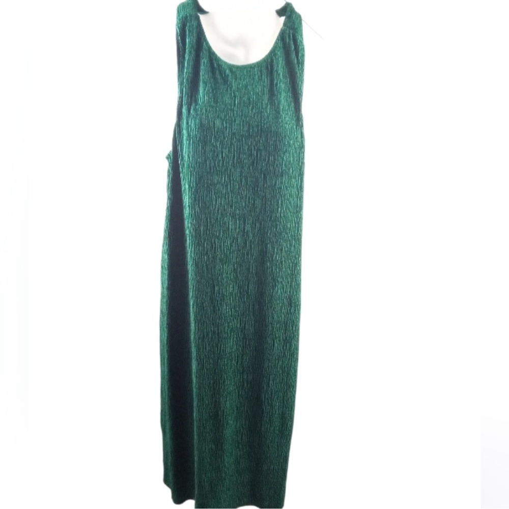 Maeve Adrienne Twist-Back Velvet Midi Dress in Green - Picture 3 of 8